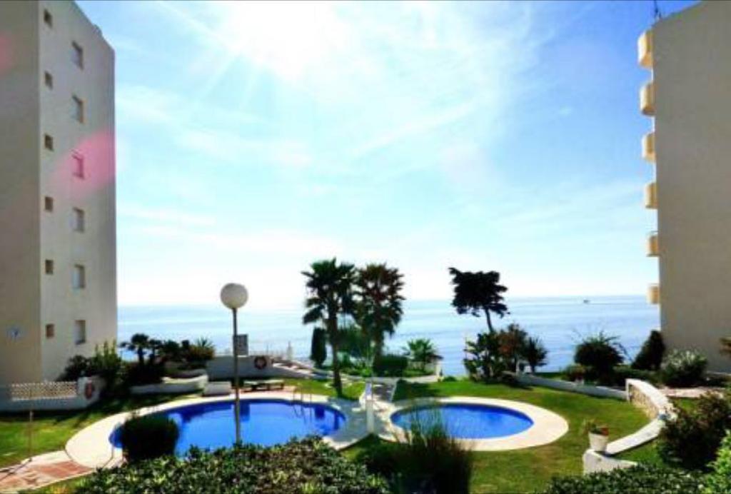 Apartamento Playa Algaida Sitio de Calahonda Exterior foto